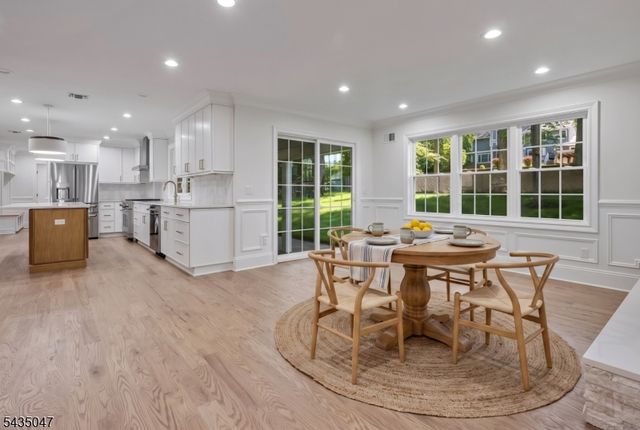 59 Tremont Ter, Livingston Twp., NJ 07039