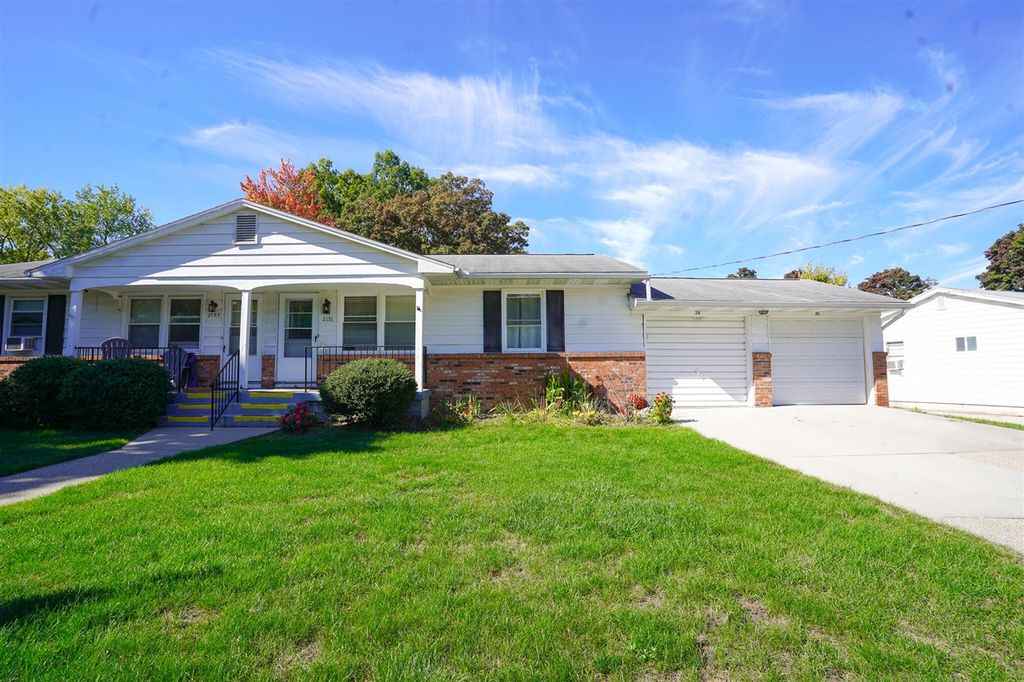 2151 Banner Drive F, Wyoming, MI 49509