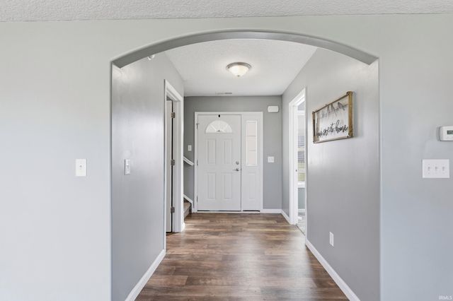 13079 Starling Cove, Fort Wayne, IN 46845
