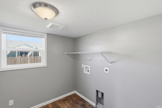 13079 Starling Cove, Fort Wayne, IN 46845