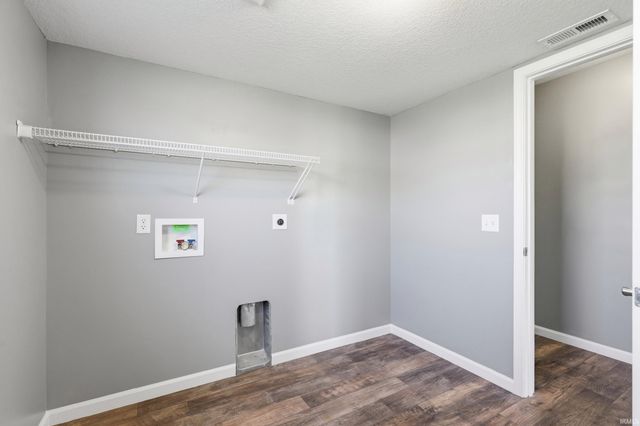 13079 Starling Cove, Fort Wayne, IN 46845