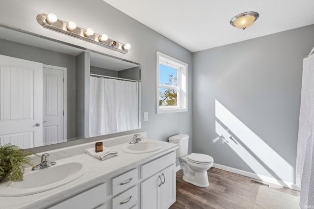 13079 Starling Cove, Fort Wayne, IN 46845