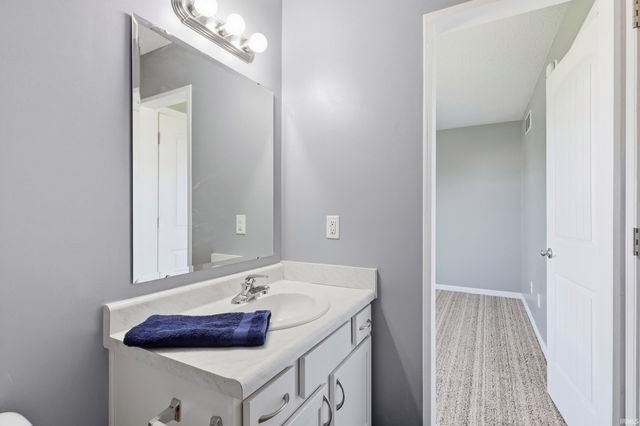 13079 Starling Cove, Fort Wayne, IN 46845