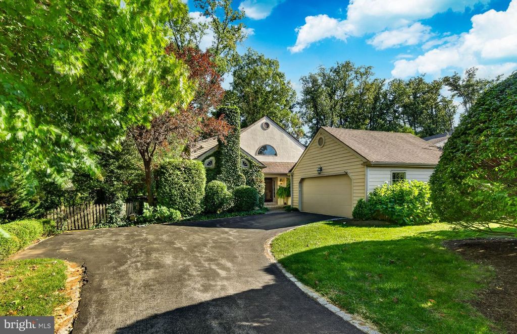 470 INVERARY LN, VILLANOVA, PA 19085 — exterior