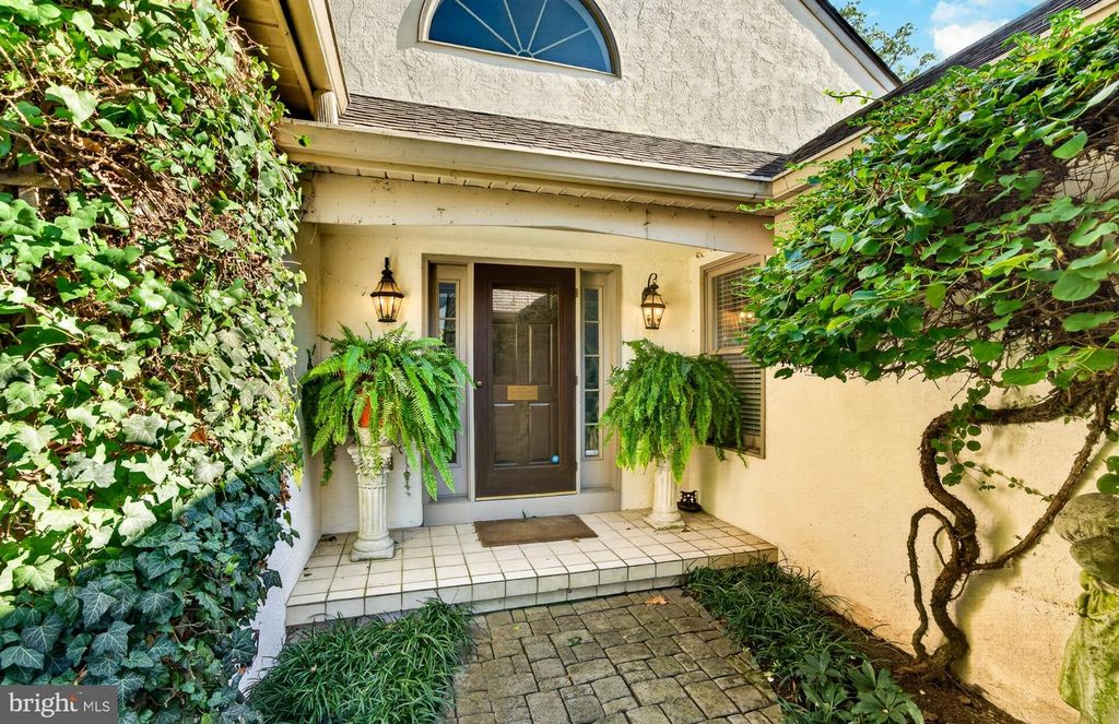 470 INVERARY LN, VILLANOVA, PA 19085 — photo 3