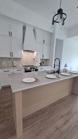 1106 East Sixth Street, Springtown, TX 76082