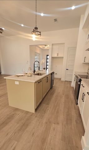 1106 East Sixth Street, Springtown, TX 76082