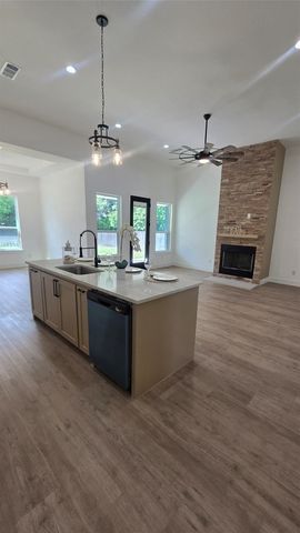 1106 East Sixth Street, Springtown, TX 76082