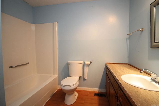 3913 Linwood Dr., Paragould, AR 72450