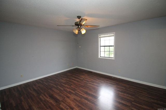 3913 Linwood Dr., Paragould, AR 72450