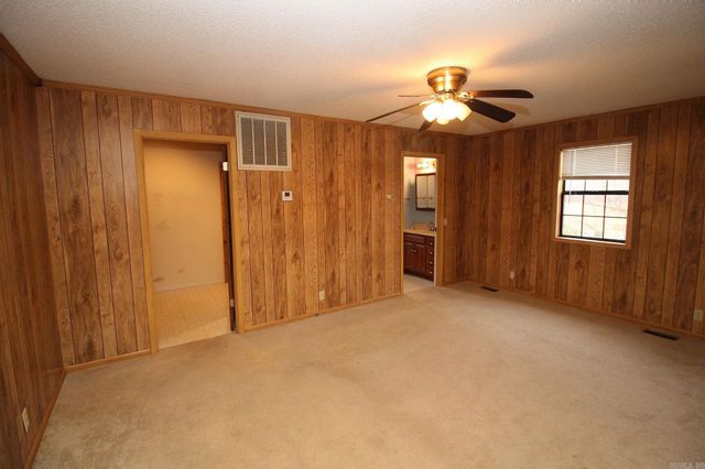 3913 Linwood Dr., Paragould, AR 72450