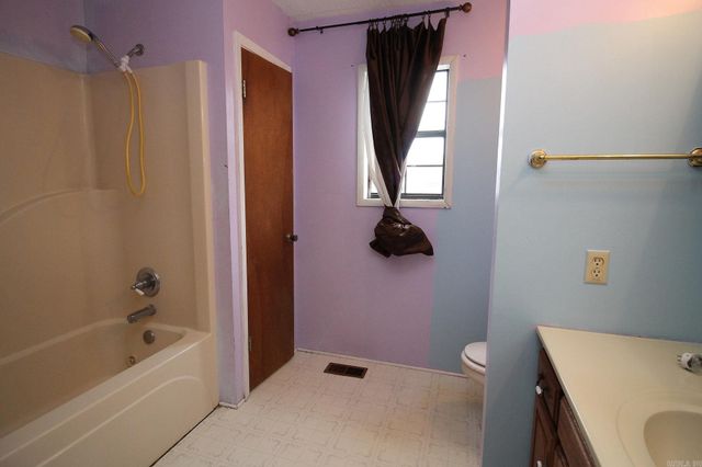 3913 Linwood Dr., Paragould, AR 72450