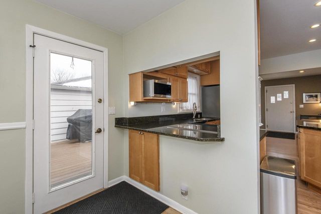 N87W15675 Belleview BOULEVARD, Menomonee Falls, WI 53051