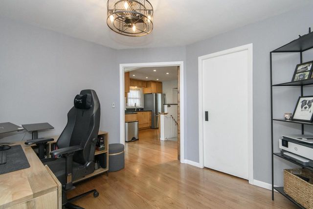 N87W15675 Belleview BOULEVARD, Menomonee Falls, WI 53051