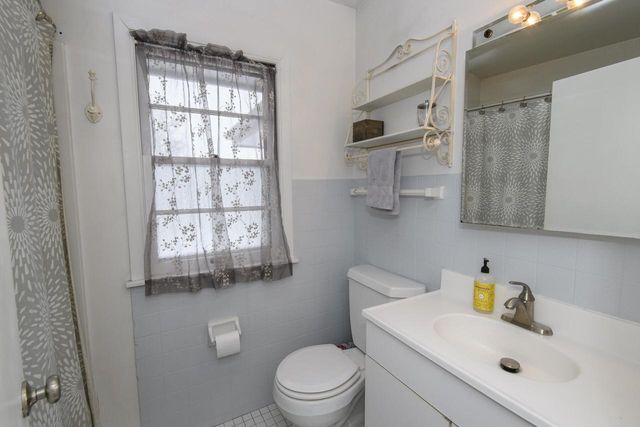 N87W15675 Belleview BOULEVARD, Menomonee Falls, WI 53051