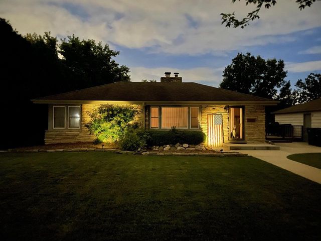 N87W15675 Belleview BOULEVARD, Menomonee Falls, WI 53051