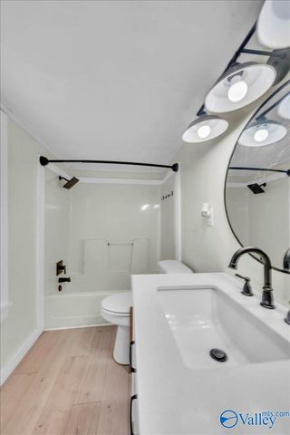 780 Little Cove Road, Gurley, AL 35748