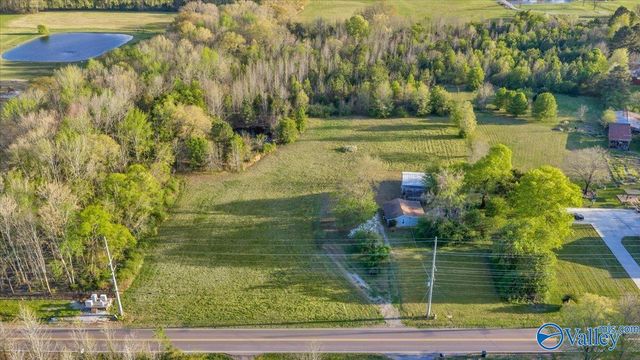 780 Little Cove Road, Gurley, AL 35748