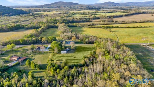 780 Little Cove Road, Gurley, AL 35748