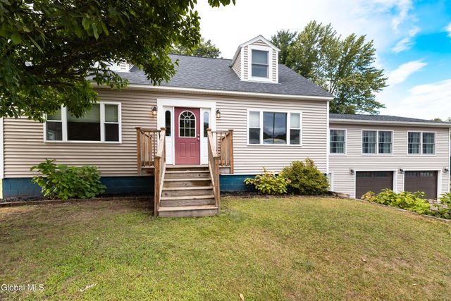 1443 Crescent Vischer Ferry Road, Halfmoon, NY 12065