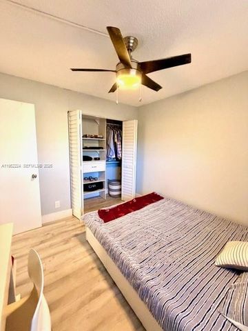 10405 Sunrise Lakes Blvd 202, Sunrise, FL 33322