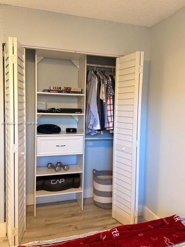 10405 Sunrise Lakes Blvd 202, Sunrise, FL 33322