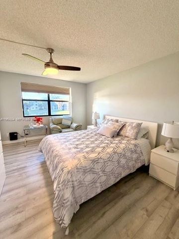 10405 Sunrise Lakes Blvd 202, Sunrise, FL 33322