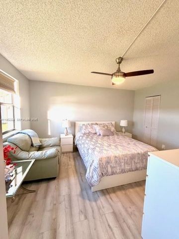 10405 Sunrise Lakes Blvd 202, Sunrise, FL 33322