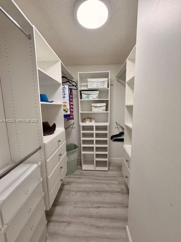 10405 Sunrise Lakes Blvd 202, Sunrise, FL 33322