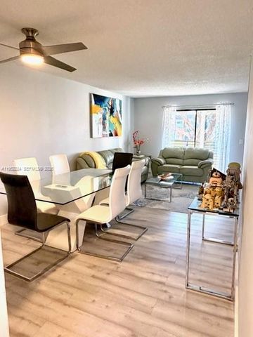 10405 Sunrise Lakes Blvd 202, Sunrise, FL 33322