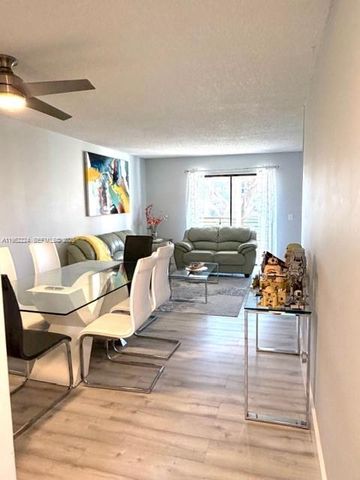 10405 Sunrise Lakes Blvd 202, Sunrise, FL 33322