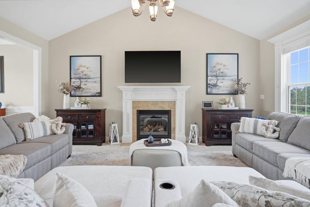 4110 FRONTGATE DR, Columbia, MO 65203