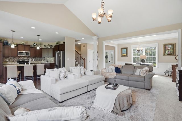 4110 FRONTGATE DR, Columbia, MO 65203