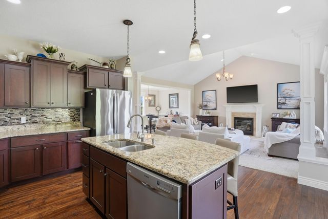 4110 FRONTGATE DR, Columbia, MO 65203