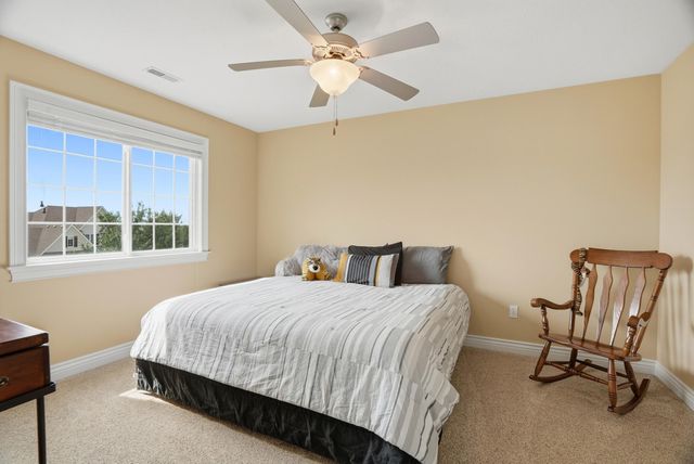 4110 FRONTGATE DR, Columbia, MO 65203