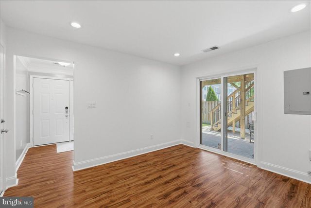 8928 BREWER CREEK PL, Manassas, VA 20109