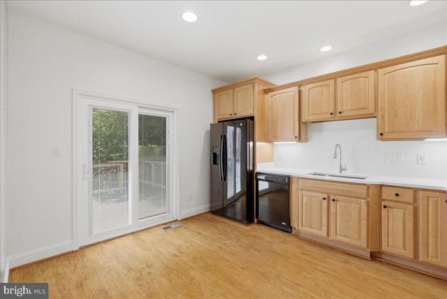 8928 BREWER CREEK PL, Manassas, VA 20109