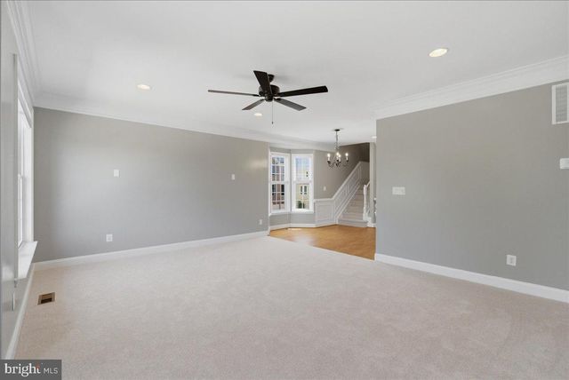 8928 BREWER CREEK PL, Manassas, VA 20109