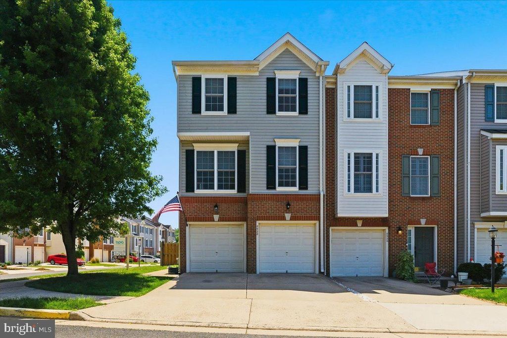 8928 BREWER CREEK PL, Manassas, VA 20109