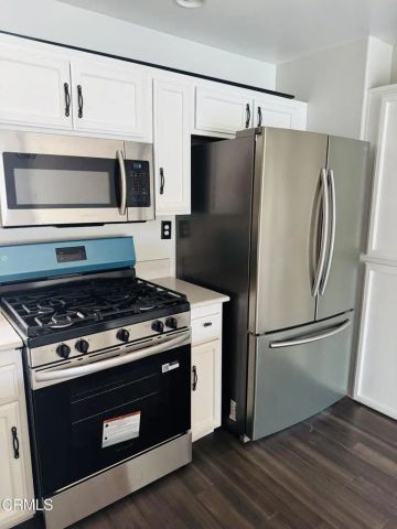 2742 Borchard Road, Newbury Park, CA 91320