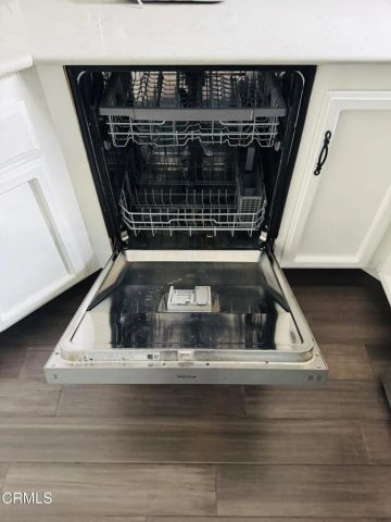 2742 Borchard Road, Newbury Park, CA 91320