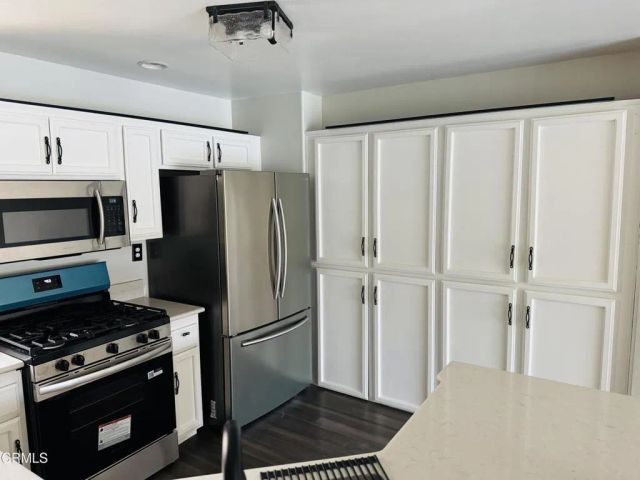 2742 Borchard Road, Newbury Park, CA 91320