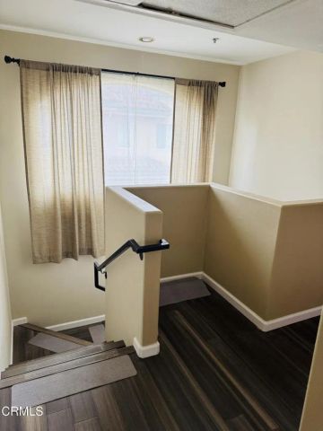 2742 Borchard Road, Newbury Park, CA 91320