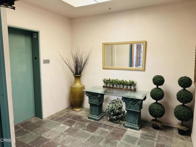 2742 Borchard Road, Newbury Park, CA 91320