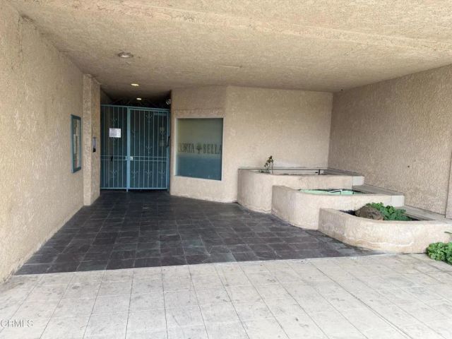 2742 Borchard Road, Newbury Park, CA 91320