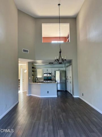 2742 Borchard Road, Newbury Park, CA 91320