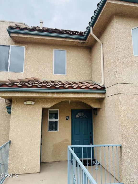 2742 Borchard Road, Newbury Park, CA 91320