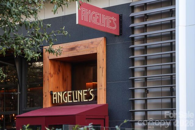 525 N Graham Street, Charlotte, NC 28202