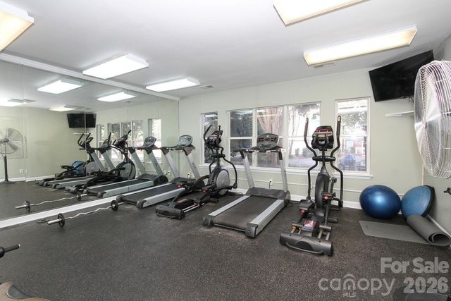 525 N Graham Street, Charlotte, NC 28202