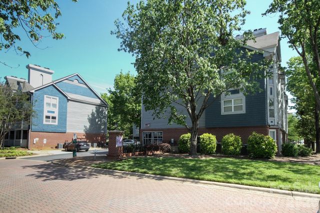 525 N Graham Street, Charlotte, NC 28202